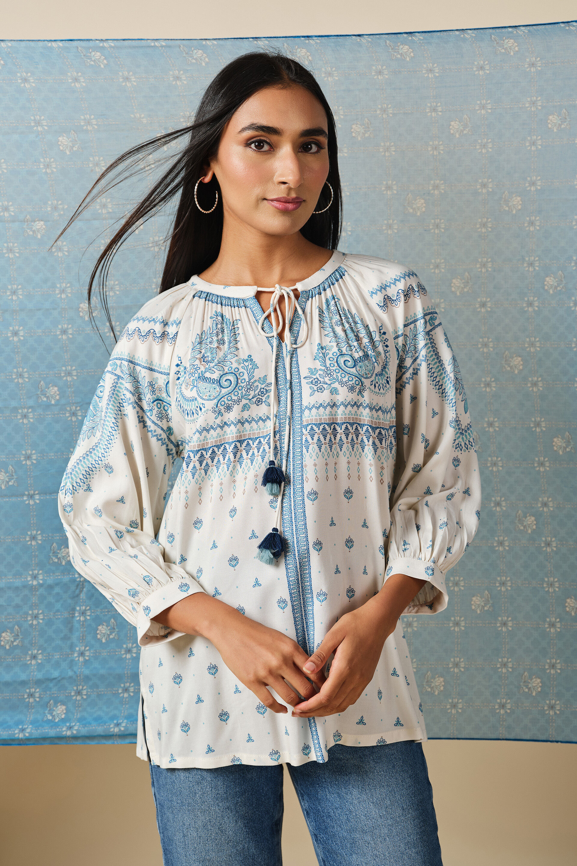 Neela Aasmaan Top, Off White, image 2